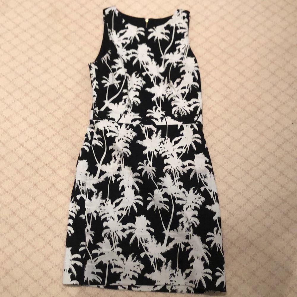 Nicole Miller Black and White Print - Size 4